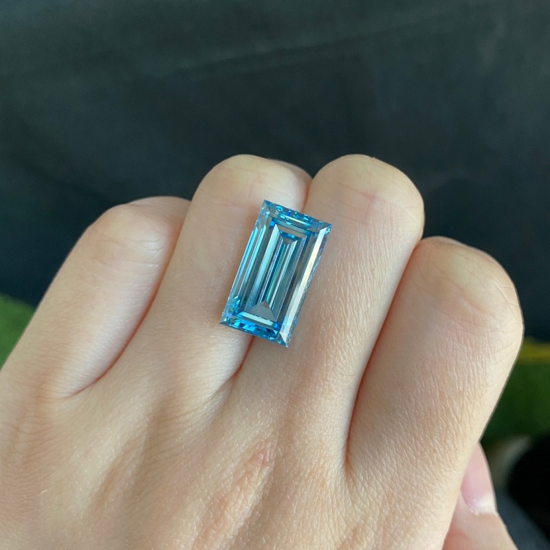 Ruif Jewelry CVD Blue Lab Grown Diamond Baguette 11.26ct Loose Diamond