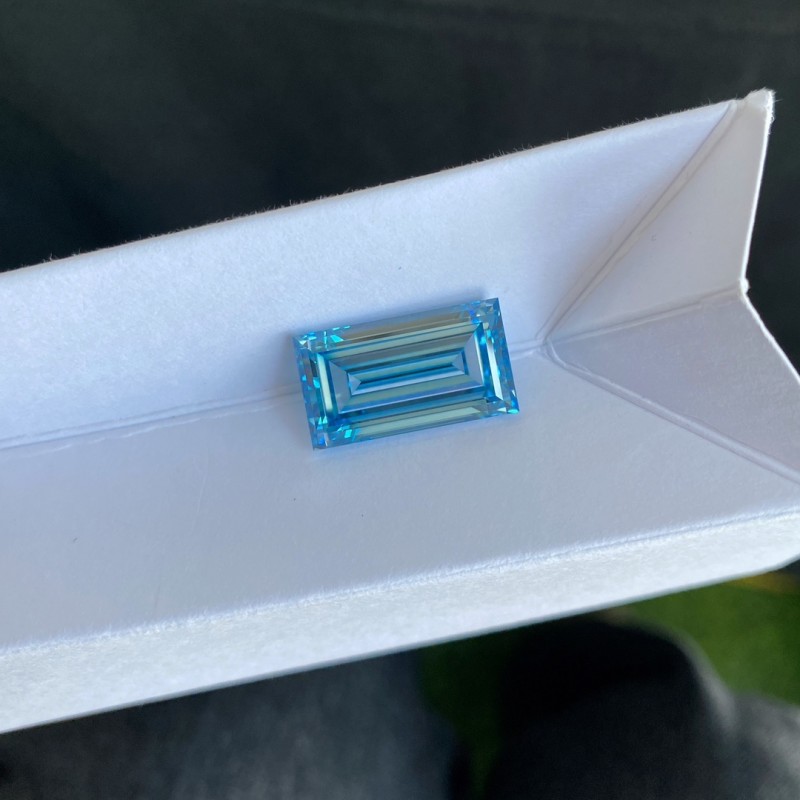 Ruif Jewelry CVD Blue Lab Grown Diamond Baguette 11.26ct Loose Diamond