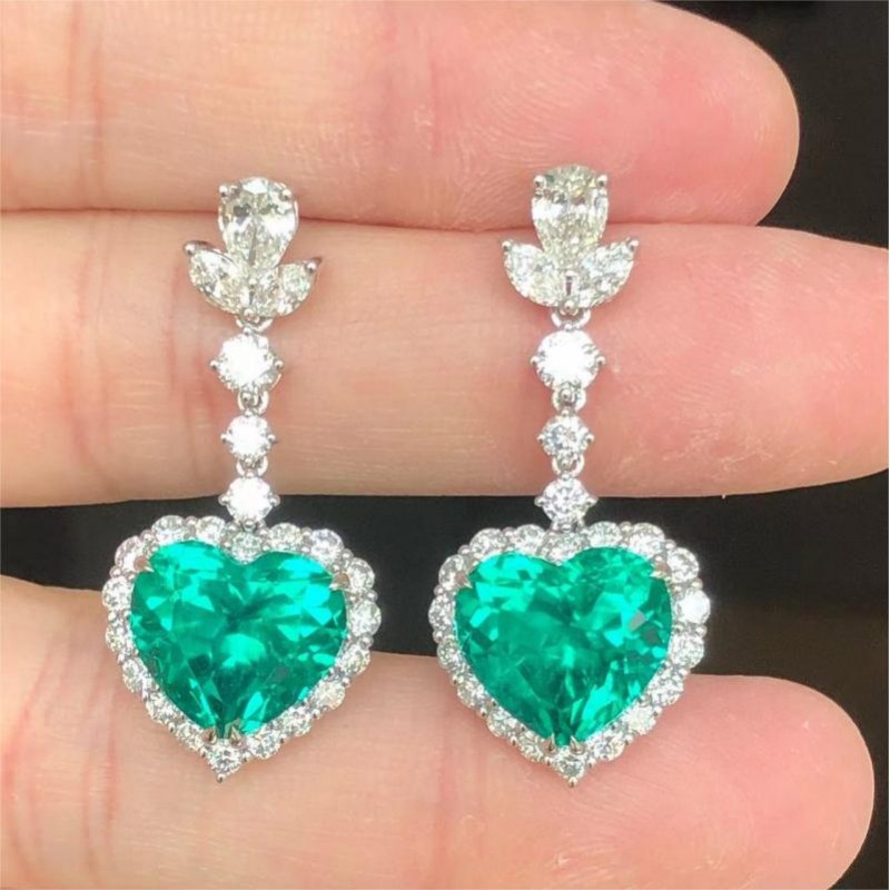 Ruif Jewelry Customized PT950 12.38ct Lab Grown Emerald Earring With DEF Lab Grown Diamond Jewelry for Women