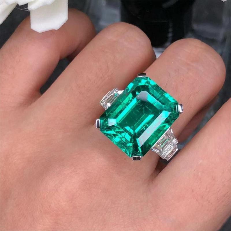 Ruif Jewelry Customized PT950 14.62ct Lab Grown Emerald Ring With DEF Lab Grown Diamond Band Jewelry for Women