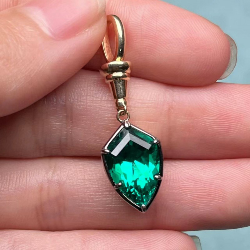 Ruif Jewelry Customized 14k Yellow Gold 3.42ct Lab Grown Emerald Pendant for Women Party Gift