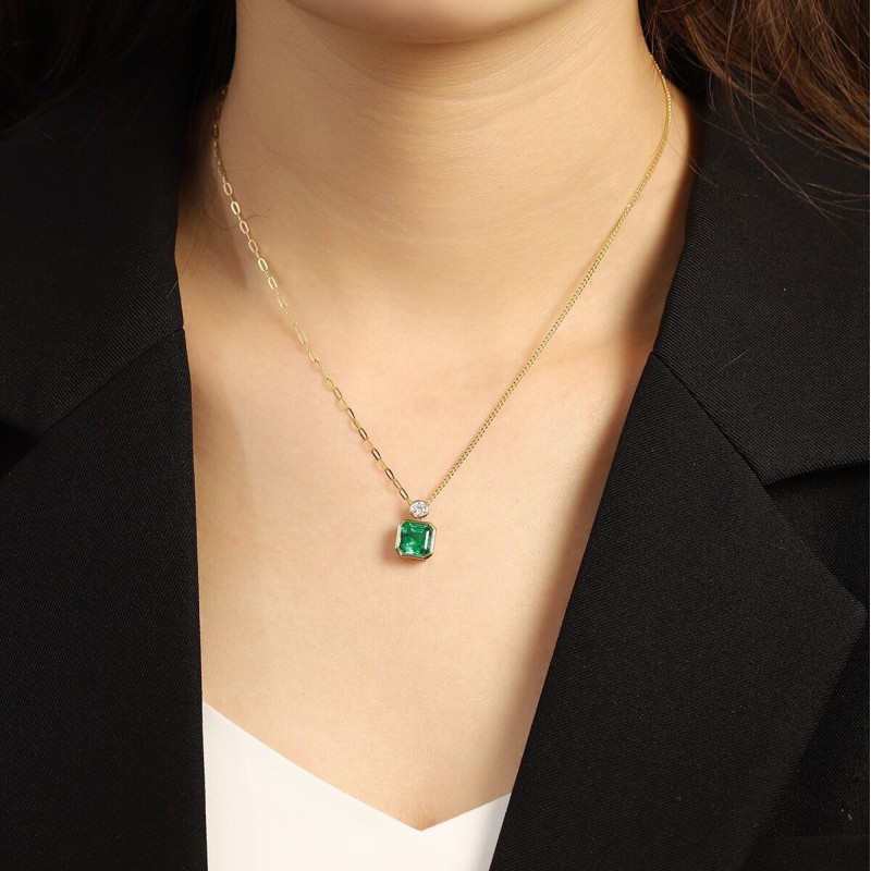 Ruif Jewelry Classic Design 18K Yellow Gold 1.8ct Lab Grown Emerald Pendant Necklace Gemstone Jewelry