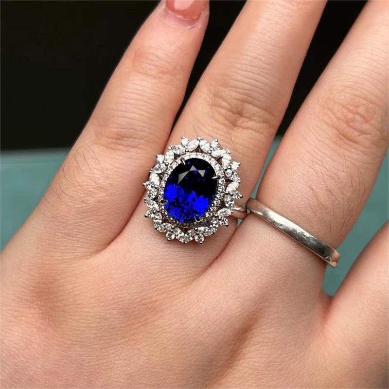 Ruif Jewelry Custom Design 18k White Gold Ring for Women 4.84ct Lab Grown Sapphire And DEF CVD Diamond Jewelry