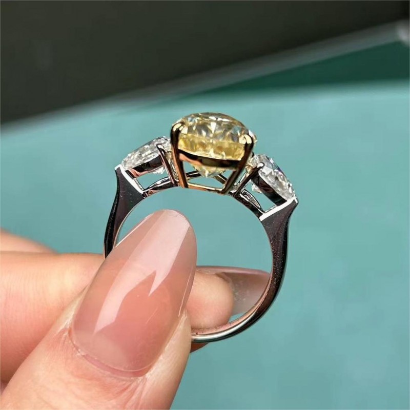 Ruif Jewelry Custom Design 18k 6.0 Carat Yellow Moissanite Diamond Engagement/Wedding Ring