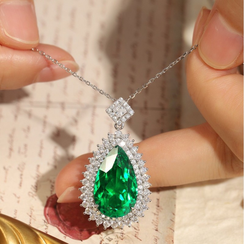 Ruif Jewelry Classic Design 9K White Gold 11ct Lab Grown Emerald Pendant Necklace Gemstone Jewelry