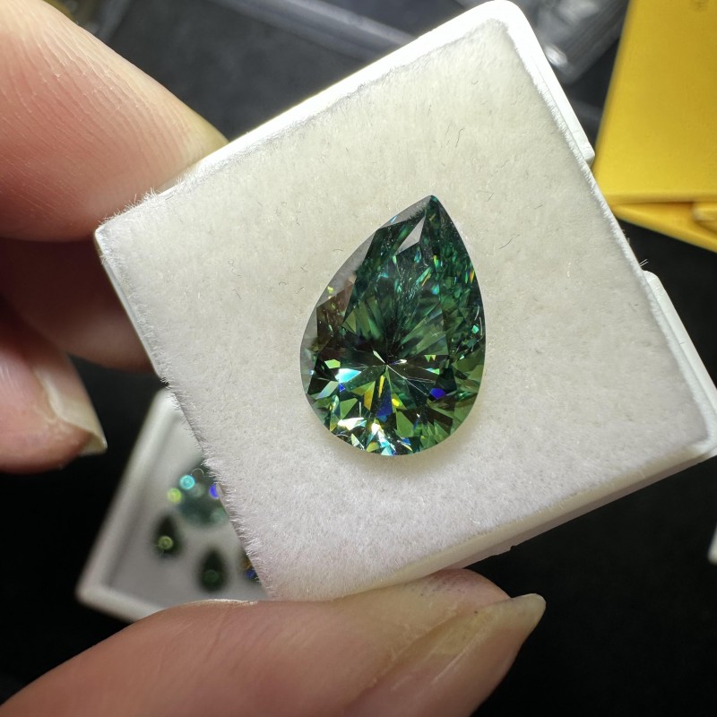 Ruif Jewelry Natrual Dark Green Color Moissanite Stone VVS1 Pear Shape Gemstone with GRA Certificate