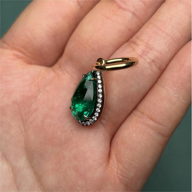 Ruif Jewelry Customized 18k Yellow Gold 5.34ct Lab Grown Emerald Pendant for Women Party Gift